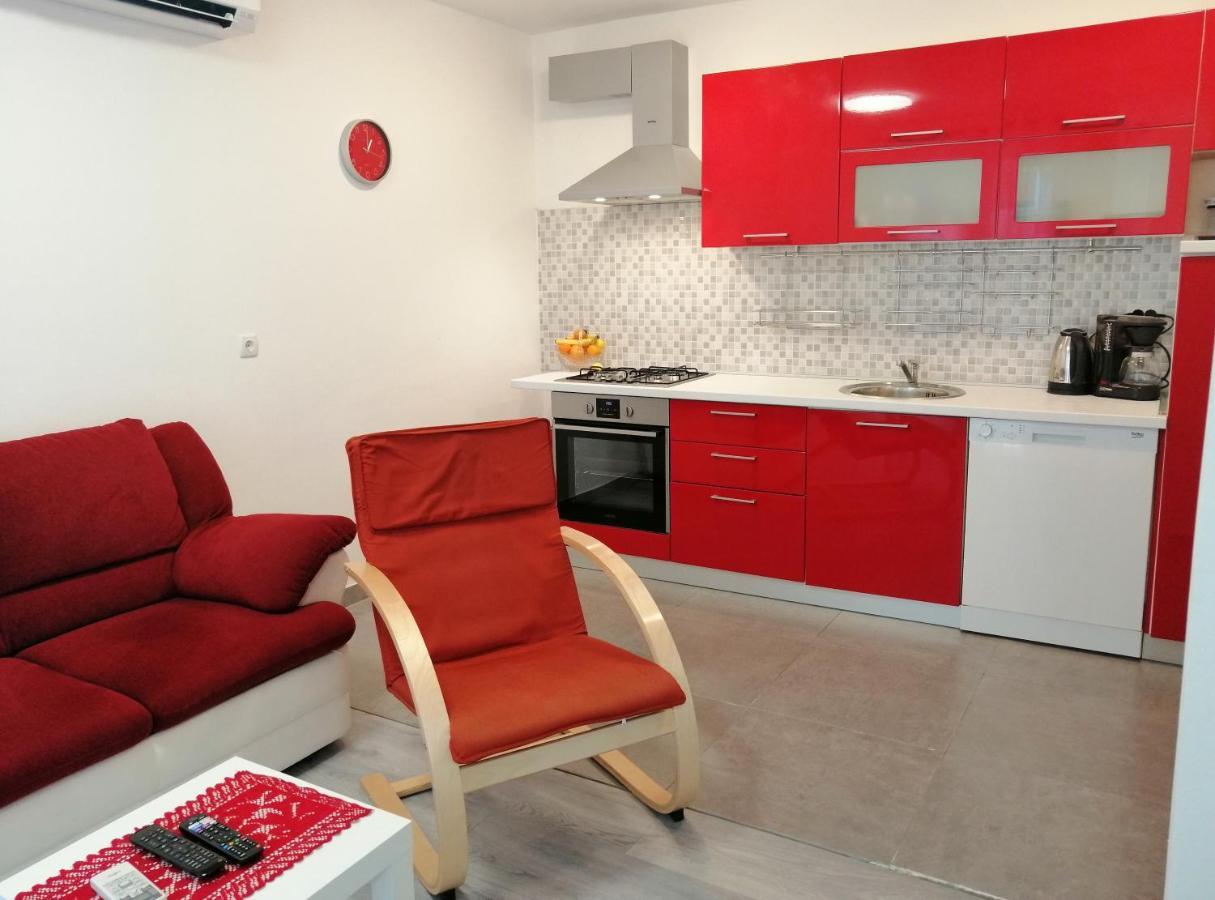 PUY Apartman Sanja מראה חיצוני תמונה