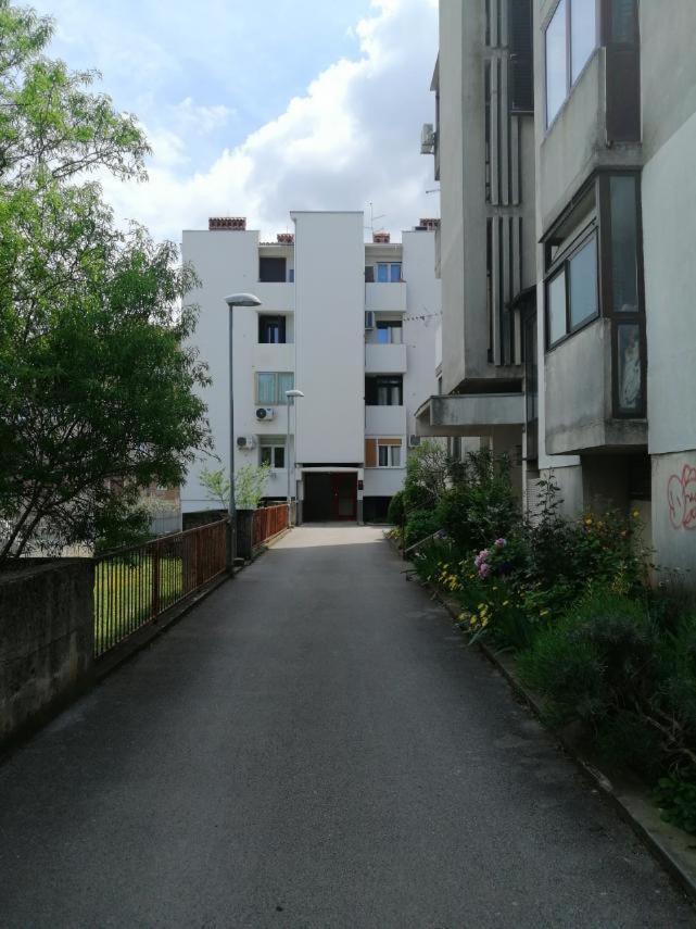 PUY Apartman Sanja מראה חיצוני תמונה